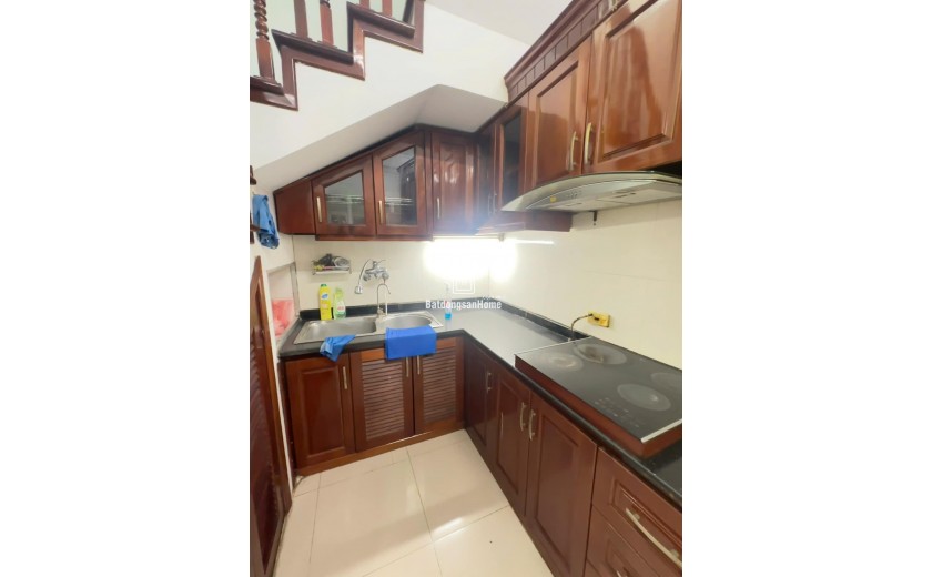 Cho thuê nhà ở gia đình, nhóm 7 người đi làm phố Hoàng Văn Thái, 60m2 x 5 tầng, 5PN, 14.5 triệu